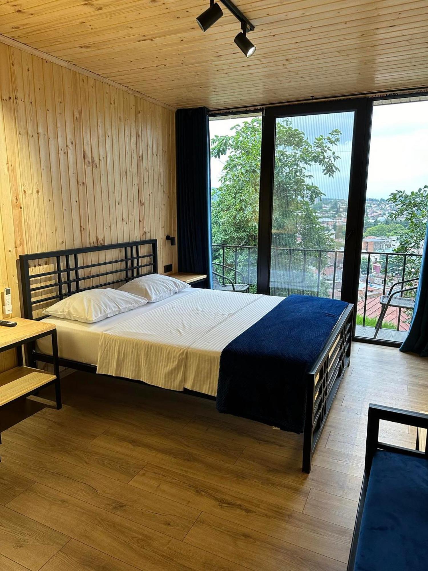 Hotel Eurica Koetaisi Buitenkant foto