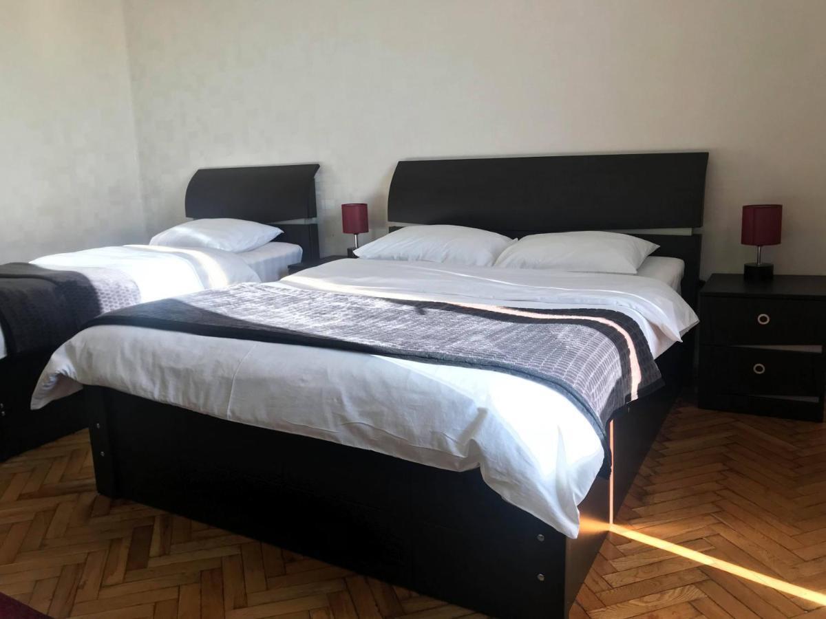 Hotel Eurica Koetaisi Buitenkant foto